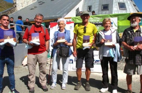 Homenajes en el cincuentenario del refugio de Belagoa
