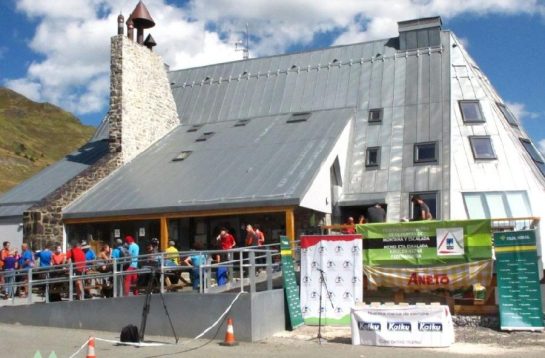 Homenajes en el cincuentenario del refugio de Belagoa