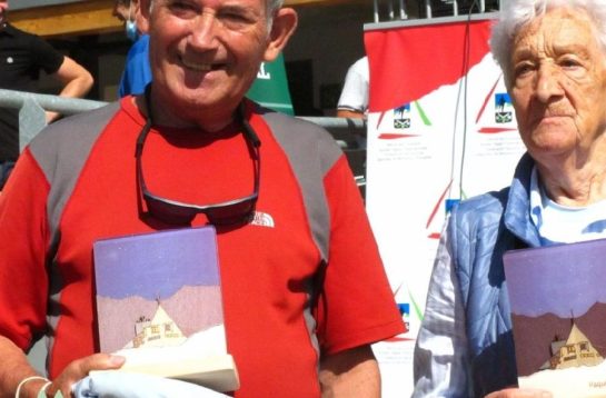 Homenajes en el cincuentenario del refugio de Belagoa