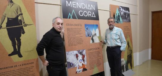 Exposición Mendian Gora en Legazpi