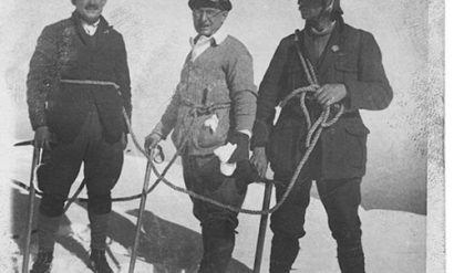 Bandrés y Uriarte, junto a su guía en la cumbre del Mont Blanc en 1926.