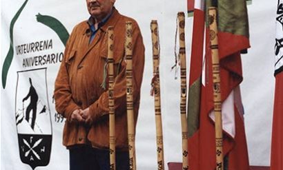 Paco Iriondo en Elgeta durante la celebración del 75 Aniversario de la Fundación de la Federación Vasco Navarra de Alpinismo.